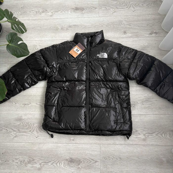 Geaca The North Face negru lucios