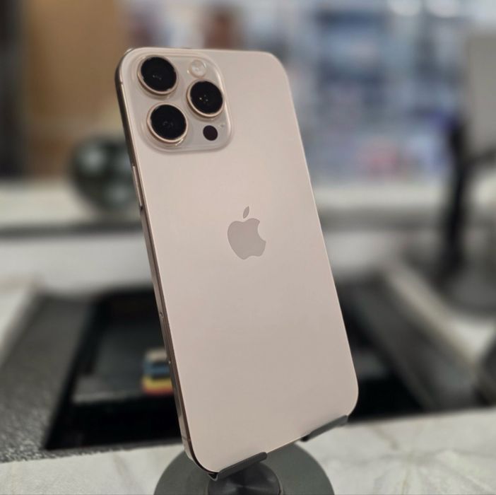 iPhone 16 PRO MAX de 256 GB cu 96% Bateria