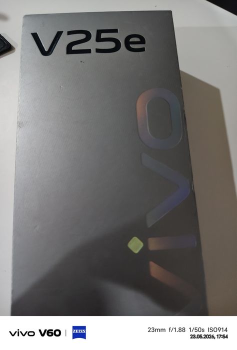 Смартфон vivo 25e