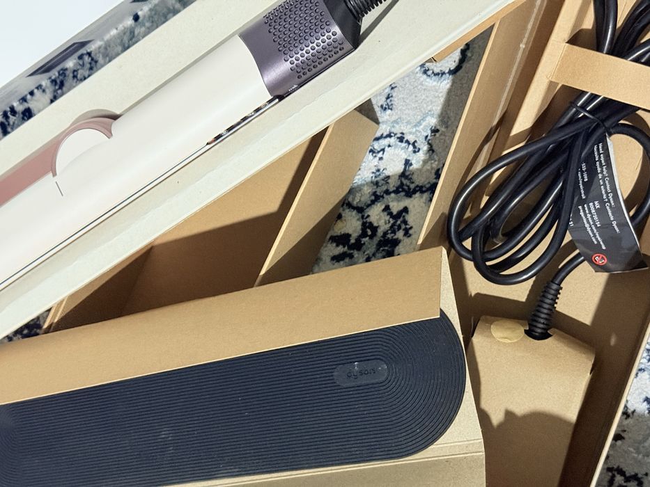 Dyson airstrait дайсон фен утюжок