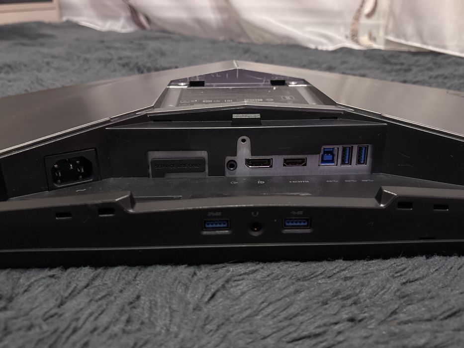 Monitor alienware 240hz