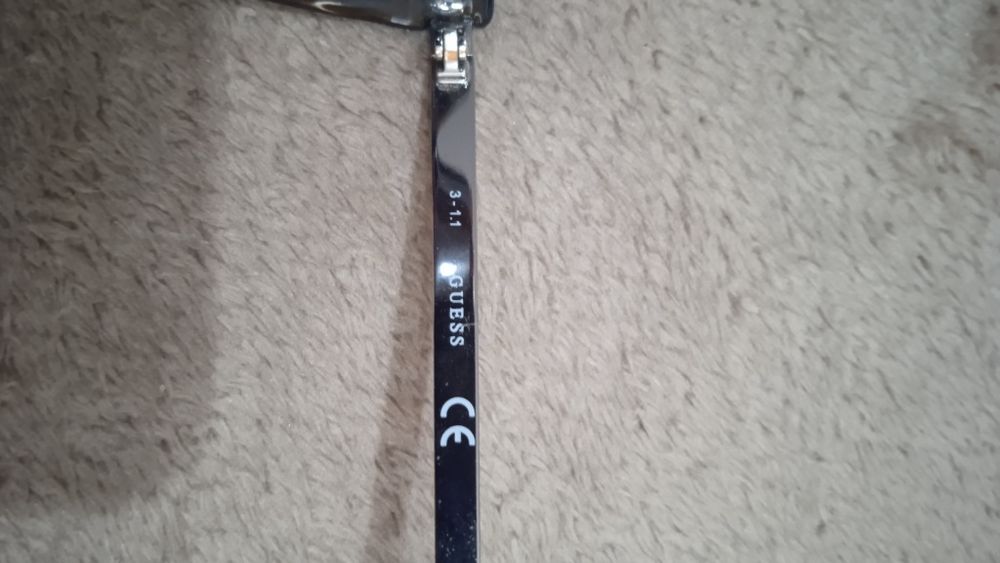 Слънчеви очила Guess