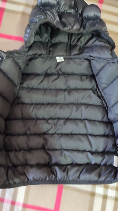 Продам демисезонный костюм