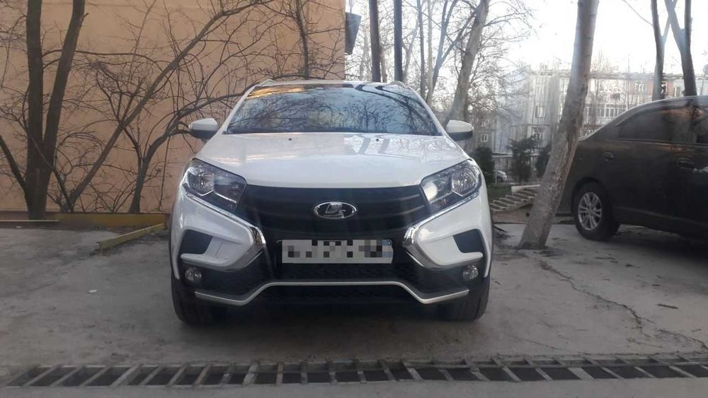 LADA XRAY CROSS srochno sotiladi