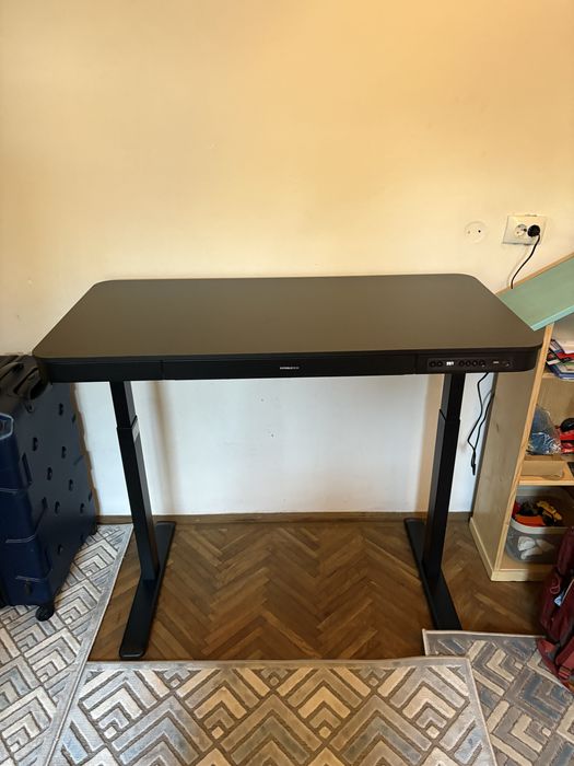 Birou Reglabil Electric StableDesk All-In-One, Incarcare Wireless, Sertar Depozitare Integrat, Suport Carlig pentru Genti/Casti, 118x60 cm - Negru Mat