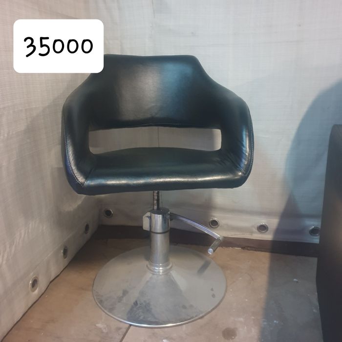 Парикмахерское оборудование  б у мойка для головы, барбер кресло