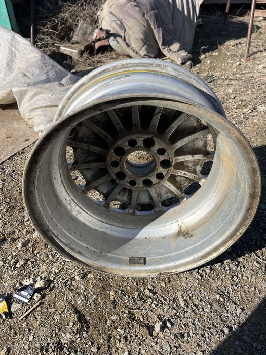 Титановый  диск мерс продается 1 пара