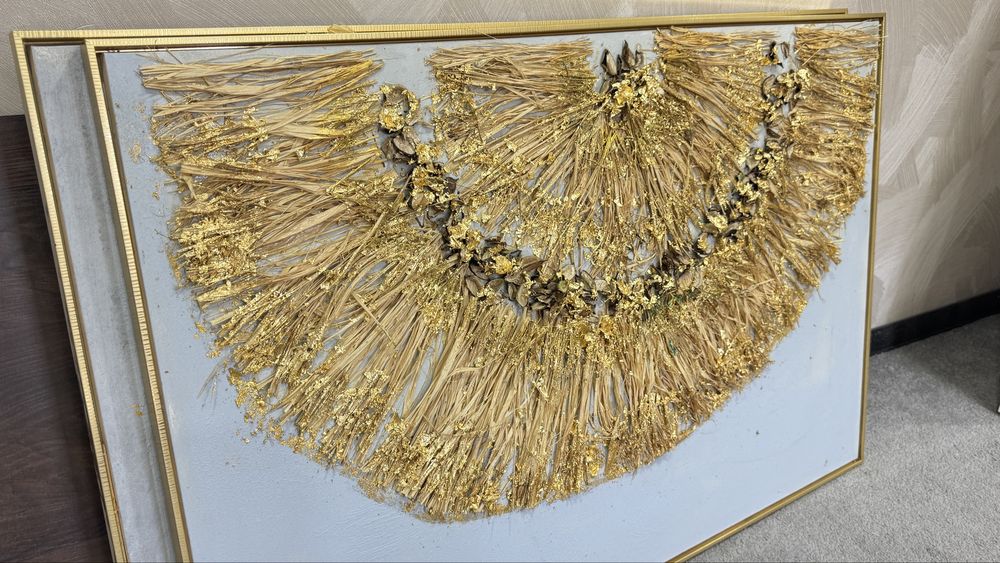 Картина 3 д. Изготовлен из позолоченных трав