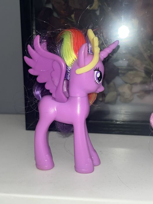 Принцесса Искорка Пони