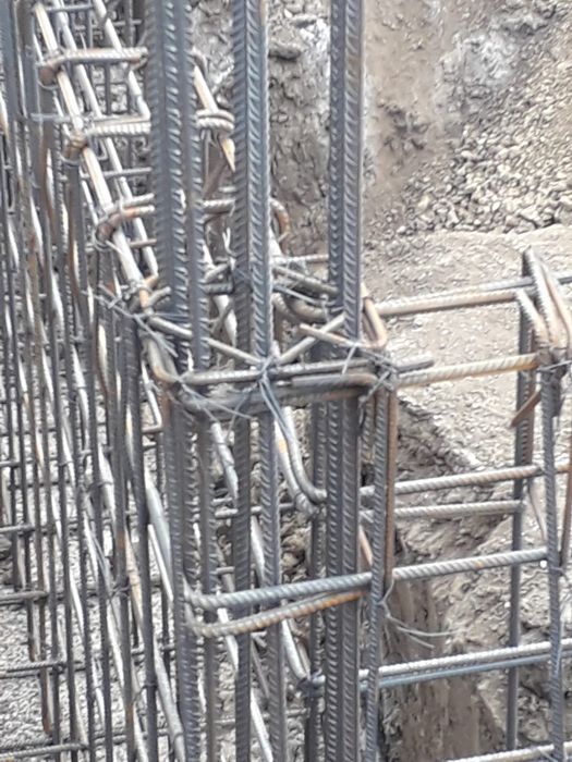 Construim Case la Rosu .