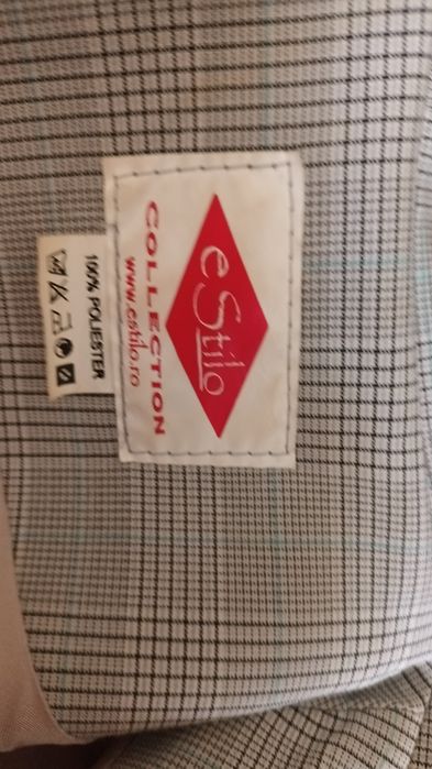 Vand 3 sacouri diferite/20 ron bucata