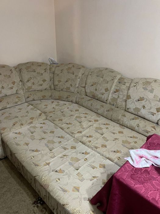 Диван угловой бесплатно!