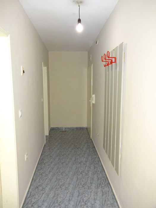 Дава се под наем Двустаен апартамент в Варна, Левски - 70 кв.м за 306 € - Снимка #4