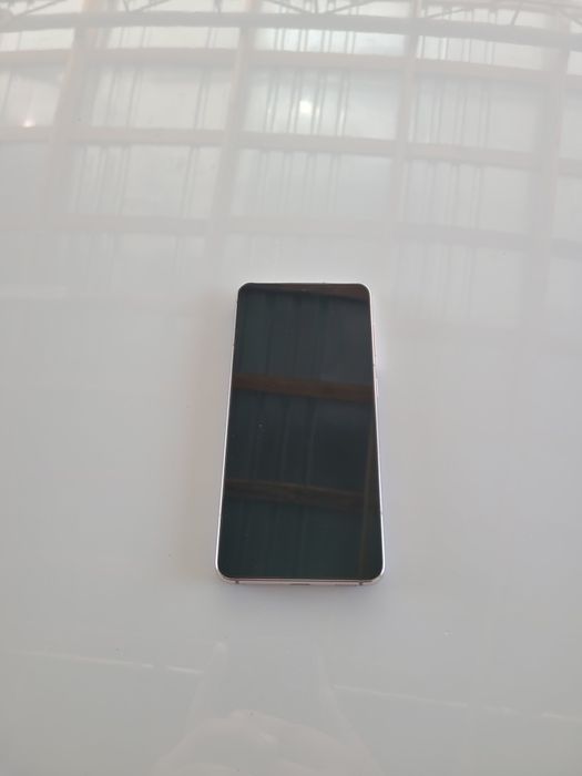 S21 +5G idiyal holatda