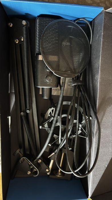 Микрофон uRage Stream 900