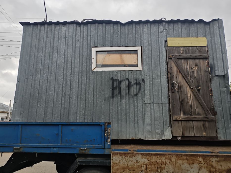 Контейнер 4 на 2