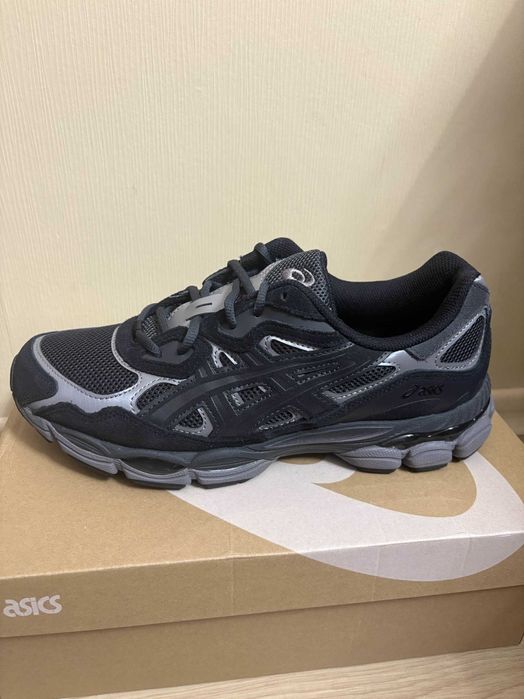 Asics NYC Graphite Grey/Black – номер 43.5 – чисто нови, неносени