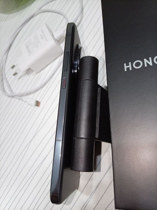 Honor magic 7 в идеальном состоянии