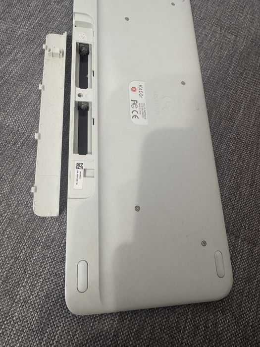 Tastatură wireless Logitech K400r cu touchpad – FĂRĂ receiver USB