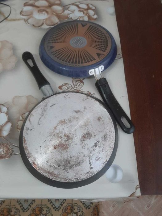 Продам сковородки