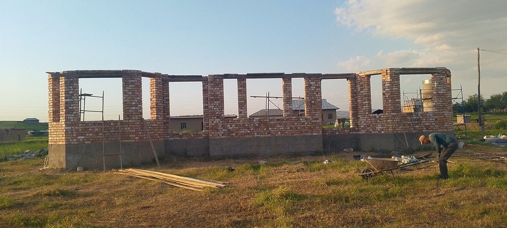 Nuldan uy quramiz