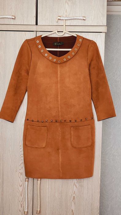 Красивое, теплое платье на осень и зуму