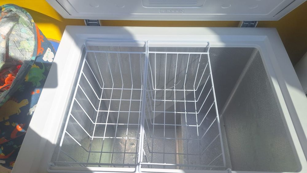 Морозильник на 145 литроов