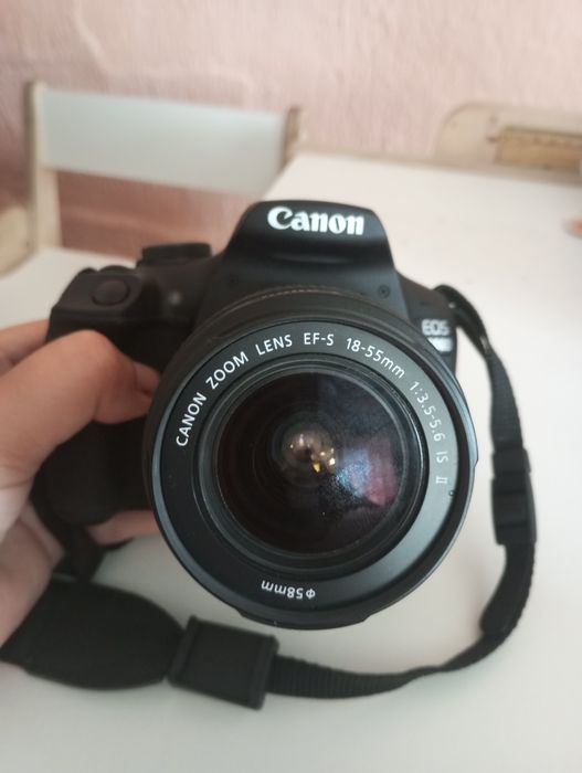 Canon EOS 2000d продам СРОЧНО