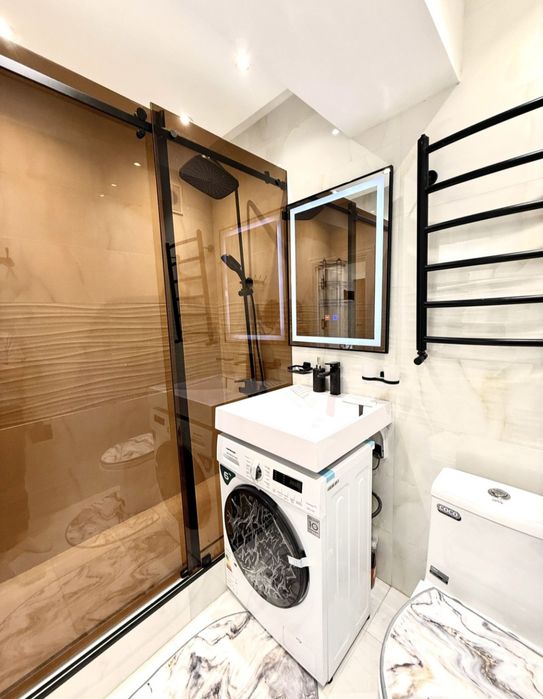 Мирабадский район 2-комнатная квартира Авторский ремонт укомплектована