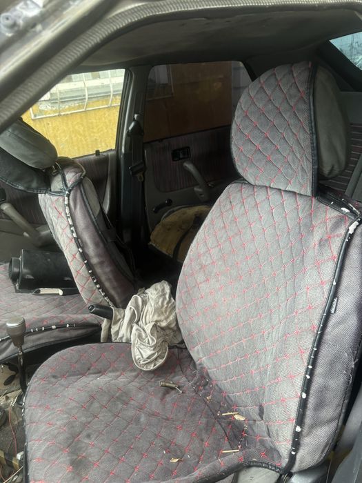Mazda 323F первого поколения (BG)