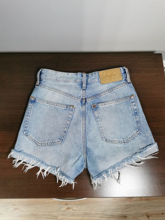 Blugi scurti H&M talie inalta