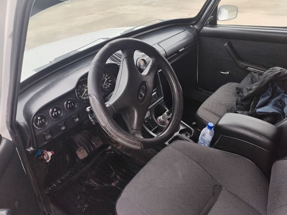 Moshina ideal holatda biror xarajati yoq 2107 sdenalari qoyilgan