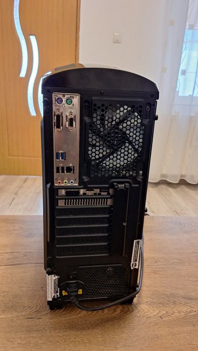 Desktop Myria I5 9400f 8 GB RAM GTX 1650