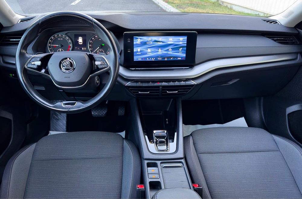 Skoda octavia 2021 DSG 150 cp