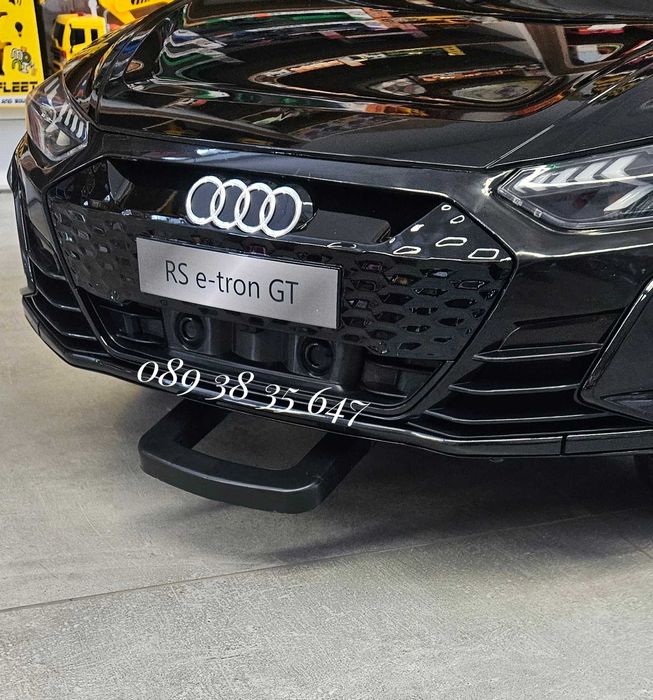 ТОП ЦЕНА!НОВО!Акумулаторна кола AUDI RS E-TRON GT с 12V,EVA гуми,USB