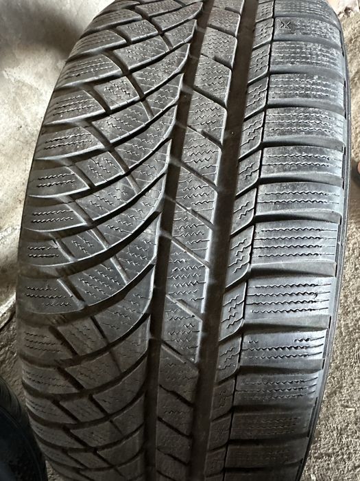 Джанти с гуми 265/40/20 Audi A8