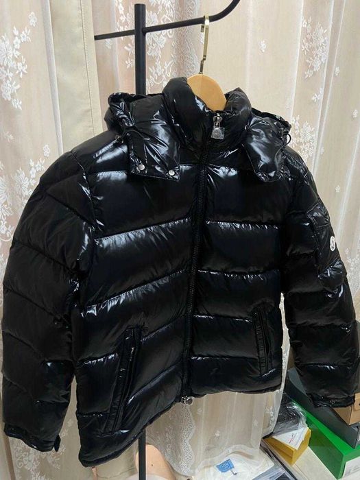 Geaca Moncler Maya cu puf barbati
