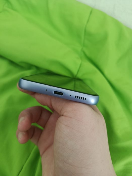 Samsung Galaxy A34 5G. Подробнее : в описание