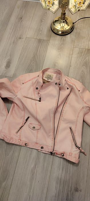 Gecuta Softy Outwear,roz pudra, cambrată slim fit, fină