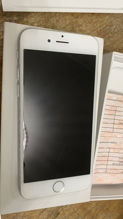 Телефоны Nokio и айфон5