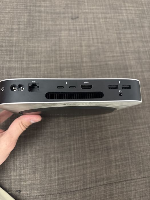 Mac mini M2 Apple