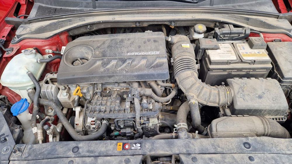 Продавам Киа Ексийт, гаранционен