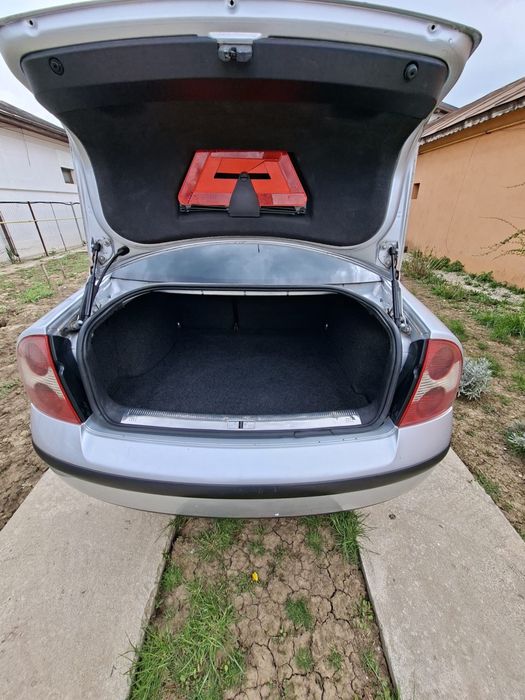 Volkswagen Passat 2003