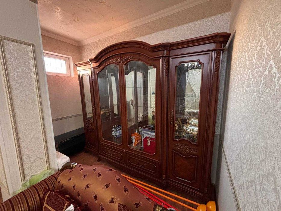 Стенка для посуды