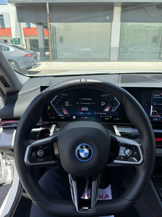 Bmw i5 35L 2024-Yil dop opsiyali varianti 15.700yurgan kraska tozza