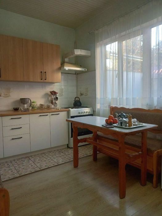 Продаётся участок 2 сот 2 комнаты Мирабадский район ул 8 марта