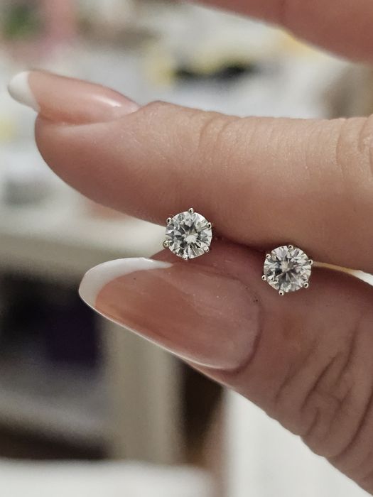 Cercei cu piatra pretioasa 0.5CT/1CT(cod925)_Testate