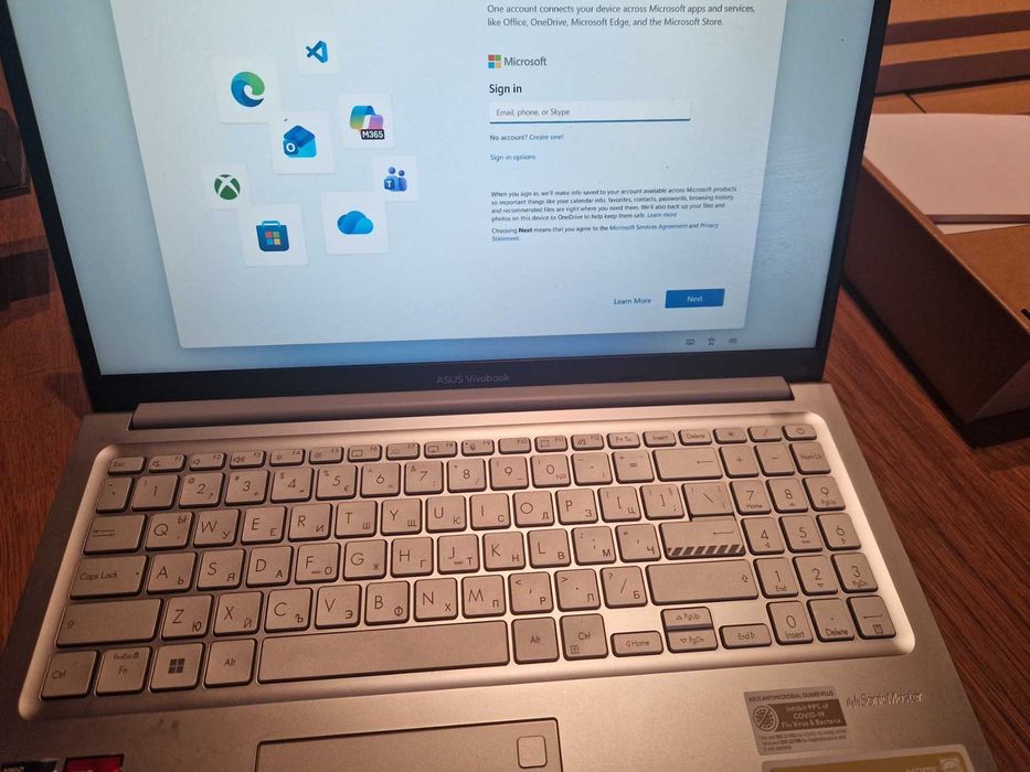 Лаптоп ASUS - Vivobook M1502YA-BQ295,  15.6'', FHD, Ryzen 7, 16GB/1TB
