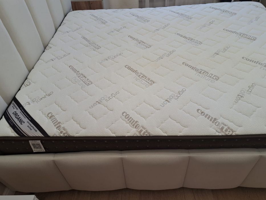 Продам матрас в отлчном состоянии