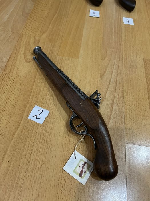 Реплика на кремъклия, различни модели